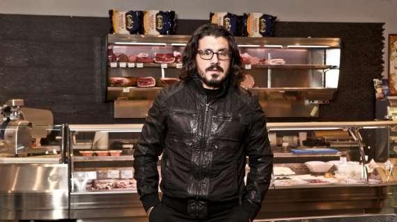 Gattuso sorridente in zona mista