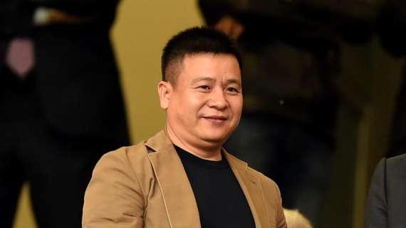 Incocciati su Yonghong Li: "Chi rincorre Berlusconi si mette a rischio"