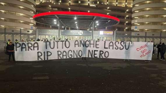 FOTO MN - La Curva Sud ricorda il compianto Fabio Cudicini: "Para tutto anche da lassù"