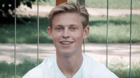 Ajax, de Jong snobba il Milan: "Non ci andrei, non gioca bene ed è nel caos a livello societario"