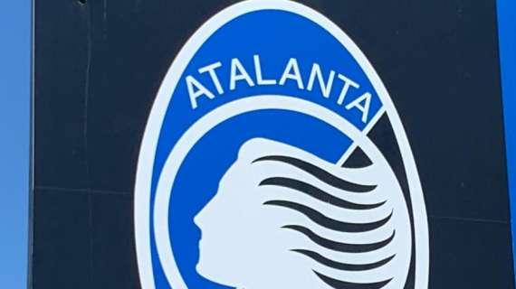 L'Eco di Bergamo - Bandiera dell'Atalanta esposta fuori Milanello