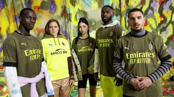 PHOTOGALLERY - Le foto della nuova terza maglia del Milan