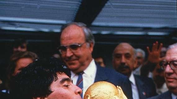 Maradona vive nella leggenda: oggi il ricordo del Barrilete cosmico e della Mano de Dios