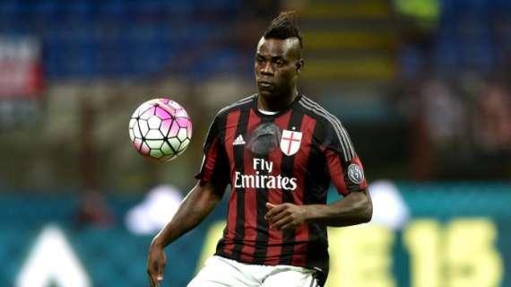 Tuttosport - Milan, Balotelli vuole anticipare i tempi di recupero: SuperMario punta a tornare in campo prima della sosta natalizia