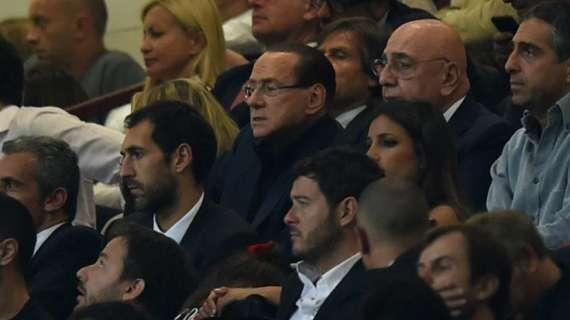 Tuttosport - Berlusconi pronto a cedere il 40% del club, ma non la maggioranza. Con Mr.Bee potrebbero tornare sia Maldini che Seedorf