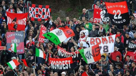 Curva sud vicino alla popolazione genovese