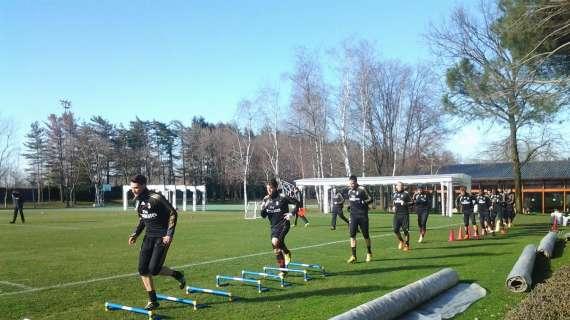 MILANELLO REPORT - Van Ginkel, studio tattico con Inzaghi. De Sciglio in palestra, defaticante per Honda e De Jong
