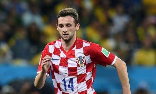 Tuttosport - Mercato Milan, a gennaio due piste per il centrocampo: Brozovic prima scelta, occhi anche su Hojbjerg del Bayern Monaco