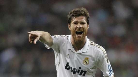 Xabi Alonso nicchia sul rinnovo