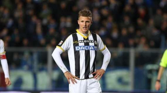 Udinese, al Milan piace Widmer: il match di sabato potrebbe essere un'occasione per parlarne