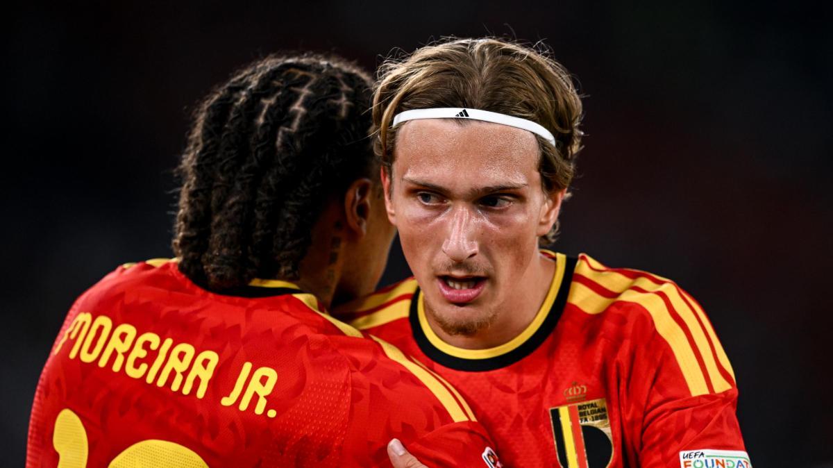 Belgio-Italia 2-0, van Bommel porta a spasso Mancini. Un'ora per Moreira. Gli Azzurri chiudono tra i fischi