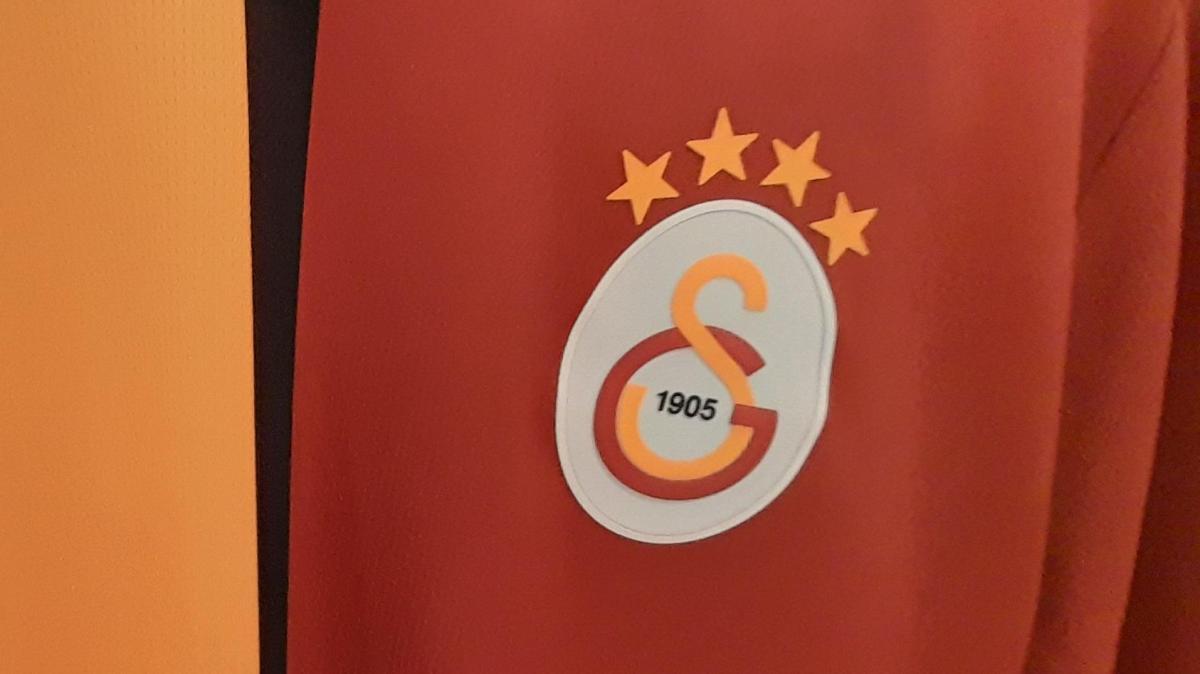 Galatasaray, al via la trattativa con il Napoli per Lang. I turchi mollano Leao?