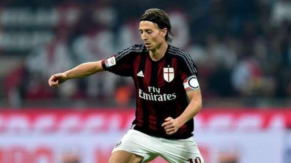 Gazzetta - Milan, lieve preoccupazione per le condizioni di Montolivo: il capitano è in dubbio per l’Atalanta. De Jong pronto a sostituirlo