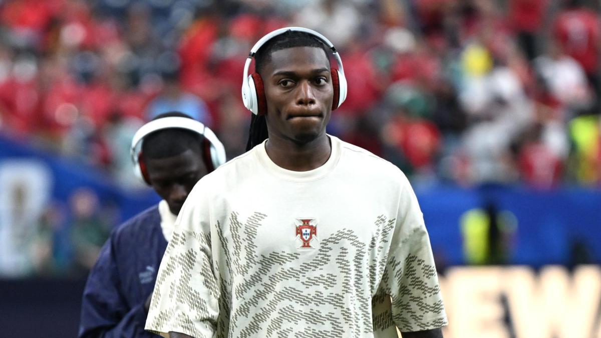 Chi vuole Leao? Solo sondaggi da Barça e United, l’Arabia resta un’opzione valida