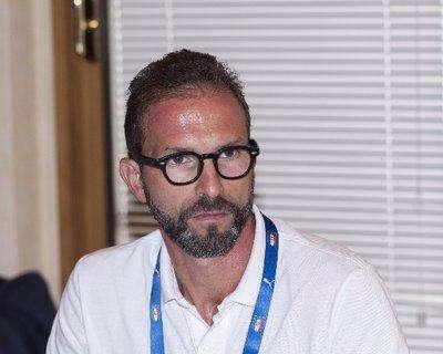 Calcagno (AIC): "I calciatori della nazionale hanno donato 4 milioni al fondo di solidarietà.Taglio stipendi? Specchietto per le allodole"