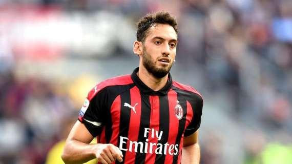Milan, fiducia a Calhanoglu: il turco in campo per dare qualità e corsa. Gattuso ci crede