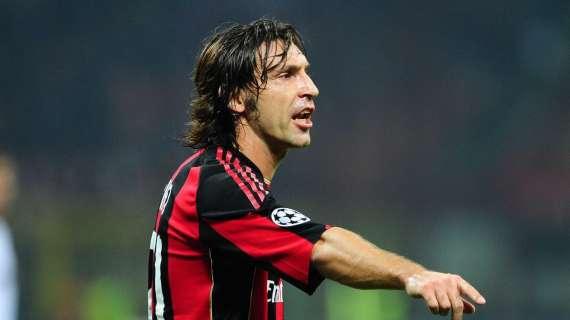 Pirlo in via Turati: "Sono qui per salutare"