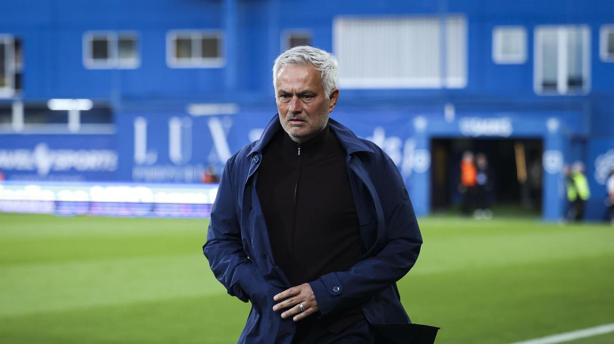 Mourinho è a Madrid: la sua nuova avventura con il Real partirà il 13 luglio