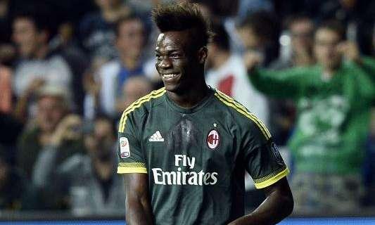 Tuttosport - Il nuovo Balotelli non cede alle provocazioni degli avversari. Raiola: “I gol? La cosa più importante è l’atteggiamento di Mario”
