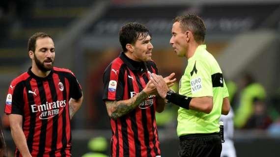Non solo il mancato rosso a Benatia: tutti gli episodi nei quali Mazzoleni (e i suoi assistenti) hanno danneggiato il Milan ieri sera