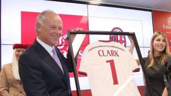 Calcio&Finanza - Milan, avanti con Emirates senza retro sponsor. E sui naming rights di Milanello…