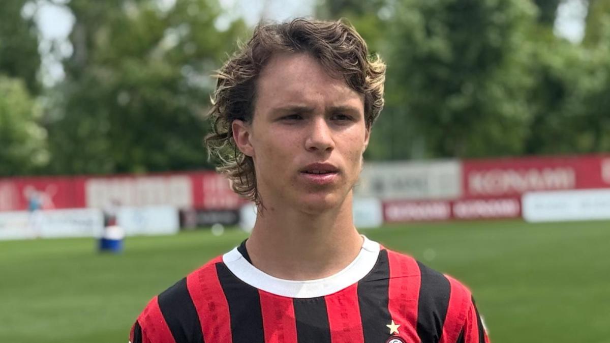 Comotto a Cronache di Spogliatoio: "Sogno di giocare un giorno con Tonali. E' il mio idolo insieme a Modric"