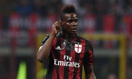 Balotelli, Raiola al lavoro per la rescissione del contratto con il Liverpool: Mario vuole restare al Milan