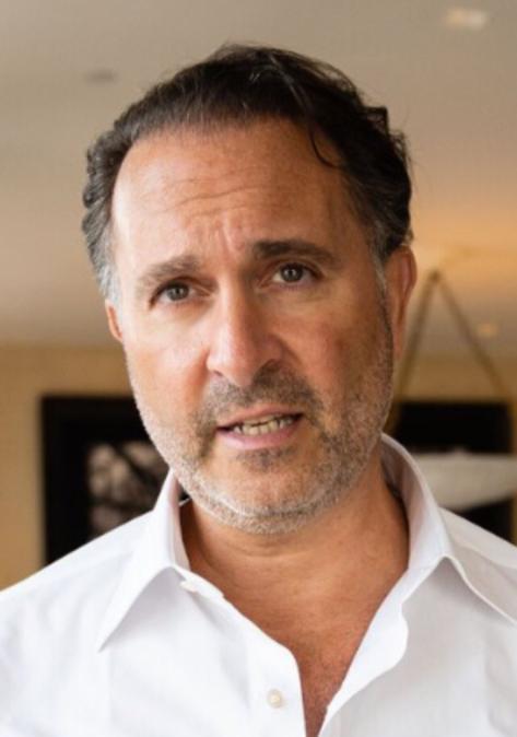 Cardinale ricorda Franco Baresi: "La famiglia rossonera oggi piange. Anche nell'ultimo anno ci ha ricordato cosa significhi rappresentare questi colori"