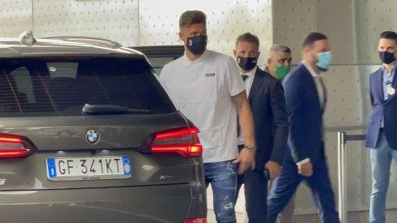 Giroud, ecco la prima immagine con Pioli: "Incontrando il mister"
