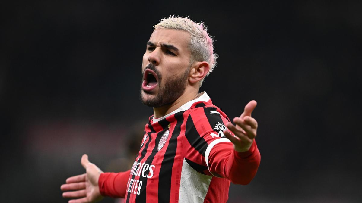 Il rendimento delude, ma Il CorSport titola: "Il Milan non può rinunciare a Theo"