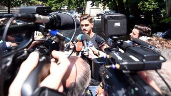 LIVE MN - UFFICIALE: André Silva è del Milan. Nessun contatto per Borja Valero. La famiglia Donnarumma decide il futuro di Gigio. 
