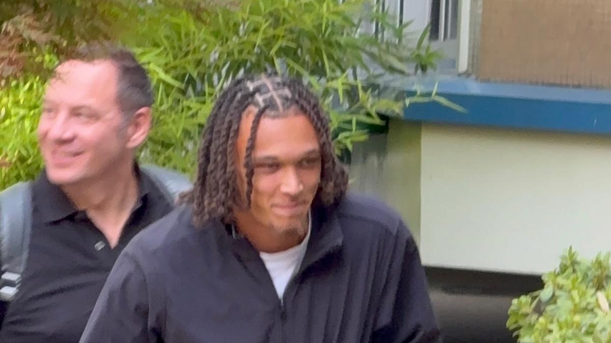 VIDEO MN - Diego Moreira arrivato alla clinica "La Madonnina": ora le visite mediche con il Milan