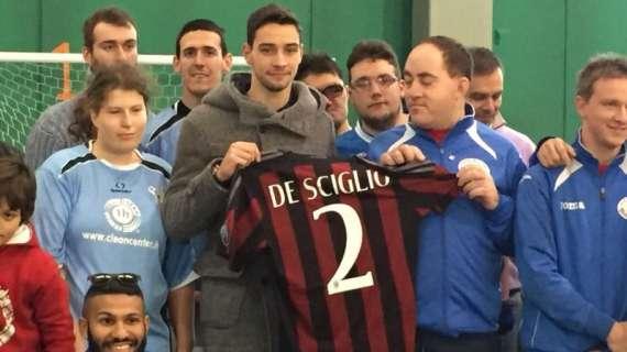 MN - De Sciglio: "Ho recuperato. Berlusconi? Diamo qualcosa in più anche per lui. Avvertiamo il distacco della gente"