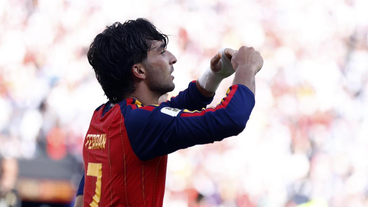 Il sostituto di Goncalo Ramos al Psg inizia con una doppietta la sua avventura in Francia
