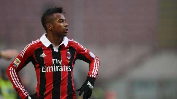 Pato va, Robinho attende