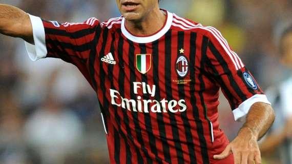 Grande Djokovic, un tifoso lo avvicina, lui lo saluta con un "Forza Milan!"