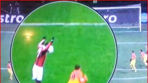 FOTO - Gol di Boateng: il pallone colpisce la faccia e non il braccio di Zapata 