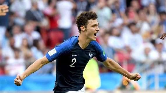 Il Bayern Monaco fissa il prezzo per la cessione di Pavard