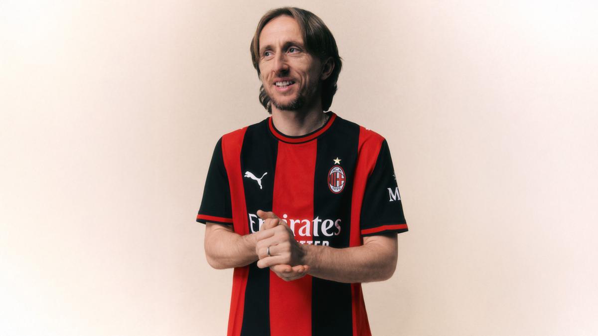 Kiebacher (PUMA): "Le strisce larghe sono l'anima di questa maglia"