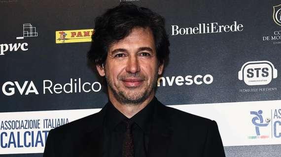VIDEO - Albertini: "Milan, non porti limiti. Nel 1999..."