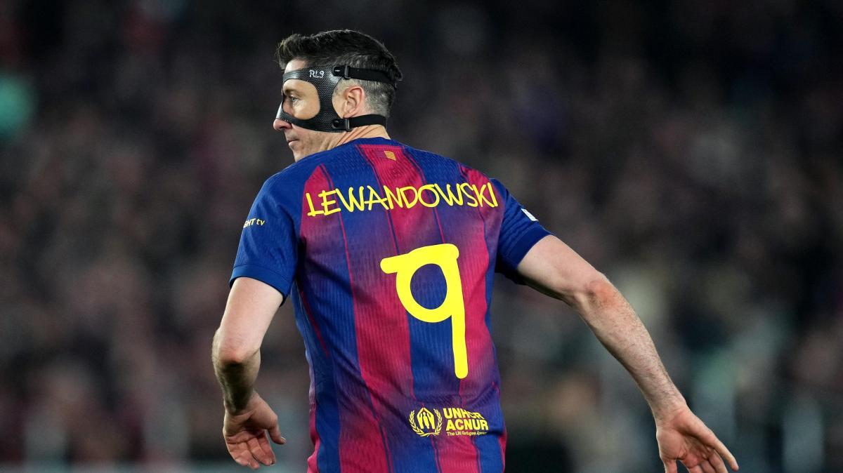 Toni: "Lewandowski non si discute, però mi piacerebbe che Milan, Inter e Juve iniziassero a prendere i giocatori di 25 anni o di 26 anni"