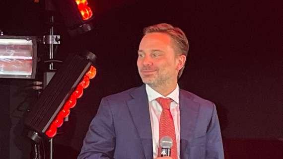 Abbondanza in estate, vacche magre a gennaio. La strategia del Milan per il mercato