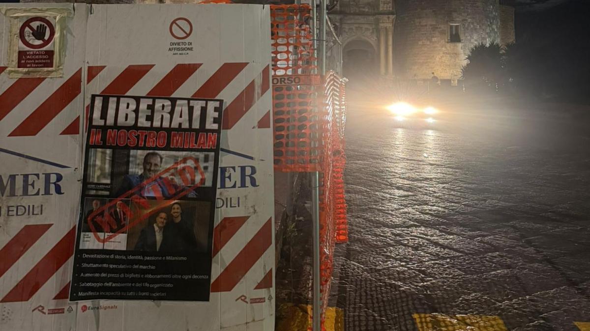 MN - La contestazione "Liberate il Milan" arriva anche a Napoli: le foto dei manifesti in città