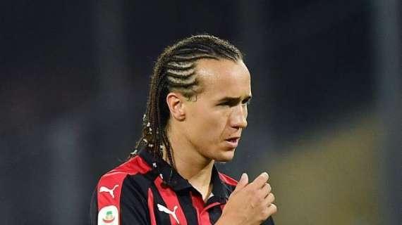 Laxalt a Sky: "Cagliari campo difficile, serve voglia di vincere. Higuain? Grande lavoro nelle prime due partite"