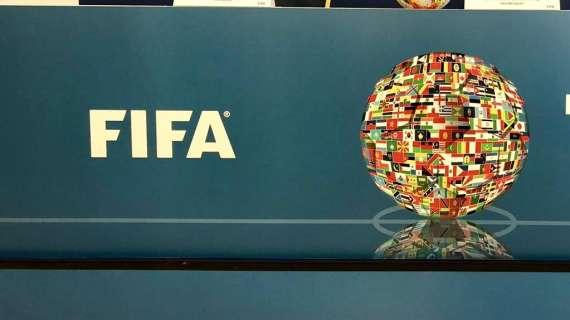 Addio Maradona, la FIFA ha deciso: un minuto di silenzio su tutti i campi nel mondo