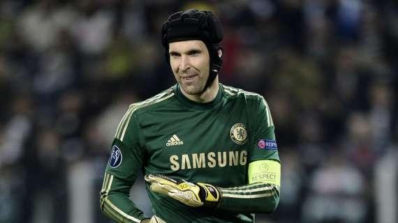 Dall'Inghilterra: Milan, per la porta spunta il nome di Cech