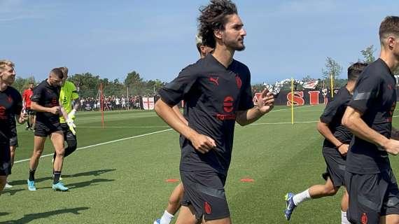 FOTO MN - Milan, primo allenamento in rossonero per Adli