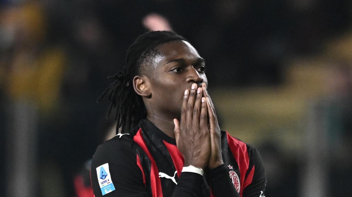 Sorpasso vietato. La Repubblica: "Il Milan spreca e il Parma lo riprende"