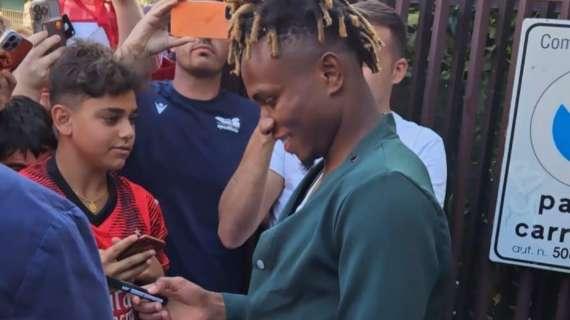 Chukwueze a Milan TV: "Sono qui grazie all'affetto dei tifosi e grazie a Osimhen, mi ha detto che è un Club fantastico"
