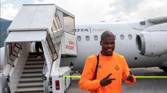 Milan, occhi su Aurier e Dumfries: costano entrambi 15 milioni